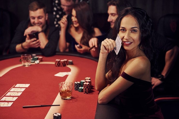 Teen Patti table dengan tiga pemain dan dealer live